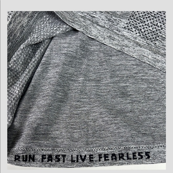 Nike short sleeve top - Picture 7 of 8